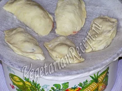 Тісто для Варенников з ики з вишнею (тісто) Тісто для Варенников з ики з вишнею