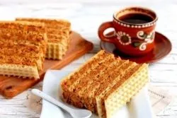 Торт з вафельних коржів