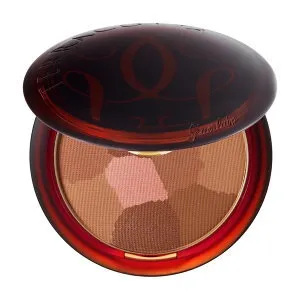Топ-15 бронзеров для макіяжу з ефектом засмаги (Bronzing Powder бронзірующая пудра) Топ-15 бронзеров для макіяжу з ефектом засмаги