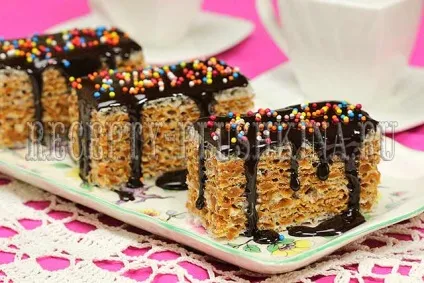 Торт з вафельних коржів - рецепт з фото в домашніх умовах (коржів) Торт з вафельних коржів - рецепт з фото в домашніх умовах