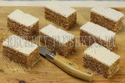 Торт з вафельних коржів - рецепт з фото в домашніх умовах (торт) Торт з вафельних коржів - рецепт з фото в домашніх умовах