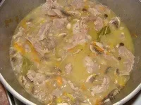 Тушкована картопля з пупками і грибами (тушкована картопля з курячими шлунками) Тушкована картопля з пупками і грибами