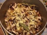 Тушкована картопля з пупками і грибами (пупками) Тушкована картопля з пупками і грибами