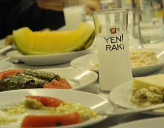 Турецька горілка раки