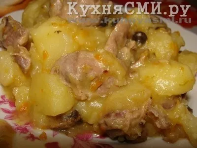 Тушкована картопля з пупками і грибами (тушковані курячі пупки з грибами) Тушкована картопля з пупками і грибами