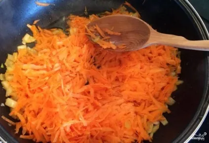 Тушкована капуста з помідорами - покроковий рецепт з фото на (кухарі) Тушкована капуста з помідорами - покроковий рецепт з фото на