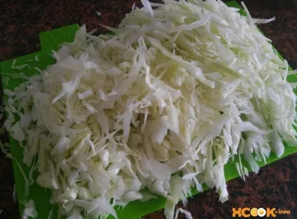 Тушкована капуста з помідорами - покроковий рецепт з фото приготування (капуста тушкована з помідорами рецепт) Тушкована капуста з помідорами - покроковий рецепт з фото приготування