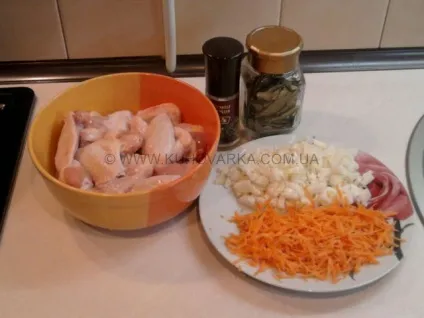 Тушковані курячі крильця - рецепт як приготувати з фото, куховарка