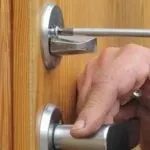 Пристрій міжкімнатних дверей