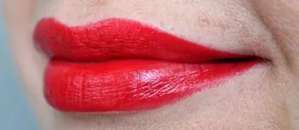 Зволожуюча губна помада люкс luxe avon (luxe) Зволожуюча губна помада люкс luxe avon