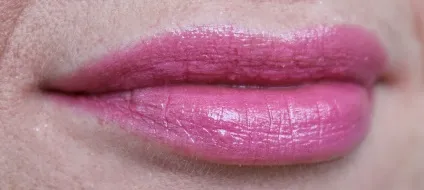 Зволожуюча губна помада люкс luxe avon (luxe) Зволожуюча губна помада люкс luxe avon