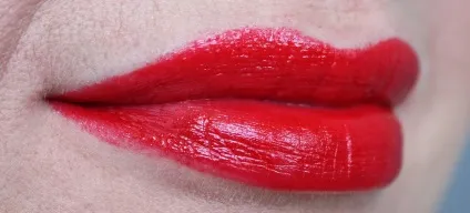 Зволожуюча губна помада люкс luxe avon (люкс) Зволожуюча губна помада люкс luxe avon