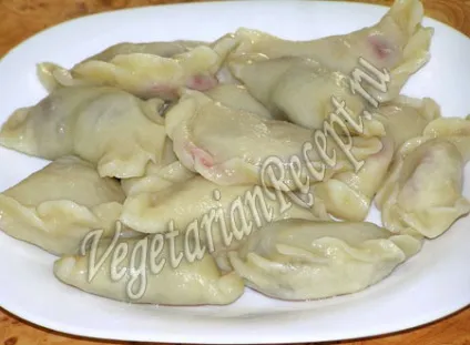 Вареники з вишньою