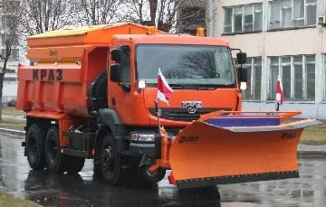 Вибір дорожньо-комбінованих машин, їх технічні характеристики і особливості (дорожньо-комбіновані машини техніка маз камаз зил розчищення) Вибір дорожньо-комбінованих машин, їх технічні характеристики і особливості