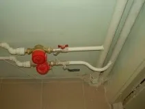 Водопровід в квартирі своїми руками схема розводки, пристрій, монтаж, ремонт і заміна (руками) Водопровід в квартирі своїми руками схема розводки, пристрій, монтаж, ремонт і заміна