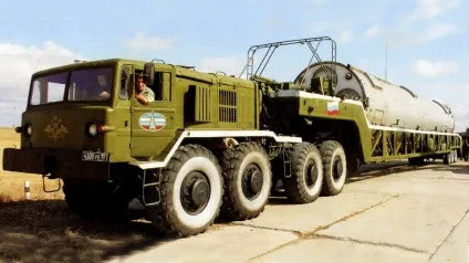 Військові тягачі маз (військова техніка) Військові тягачі маз