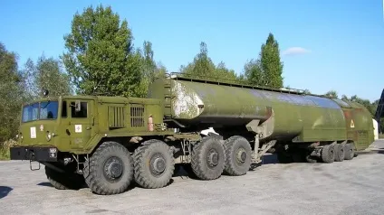 Військові тягачі маз (автомобільний журнал) Військові тягачі маз