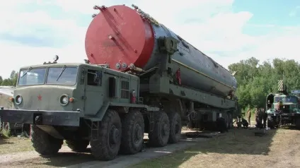 Військові тягачі маз (автомобіль з тисячею облич: військові професії тягачів маз) Військові тягачі маз