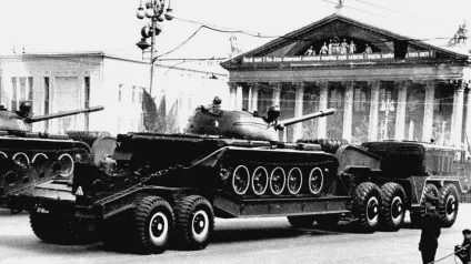 Військові тягачі маз (Зац-2 заправки ракетних) Військові тягачі маз