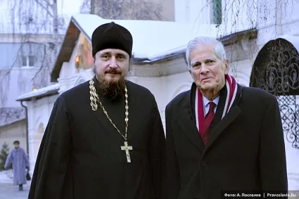 В кінці 50-х я приїхав в лавру і побачив, що Україна, про яку я Новомосковскл, все ще жива »(наприкінці) В кінці 50-х я приїхав в лавру і побачив, що Україна, про яку я Новомосковскл, все ще жива »