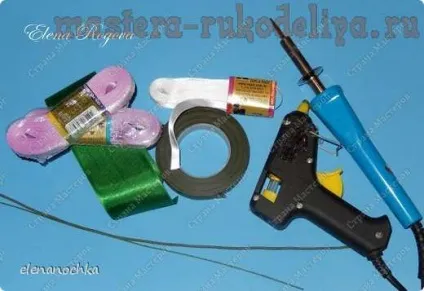 Хризантема з тканини