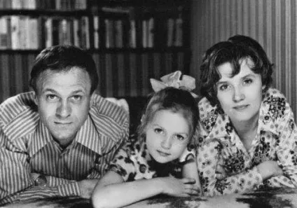 Юля Меньшова сім'я, зріст, вага, фото, цитати (Меньшова) Юля Меньшова сім'я, зріст, вага, фото, цитати