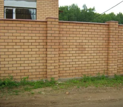 Огорожа з яких матеріалів можна виготовити паркан своїми силами і технологія будівництва (своїми) Огорожа з яких матеріалів можна виготовити паркан своїми силами і технологія будівництва