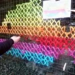 Огорожа з пластикової сітки для дачі, установка огорожі з пластикової сітки своїми руками - фото (сітки) Огорожа з пластикової сітки для дачі, установка огорожі з пластикової сітки своїми руками - фото