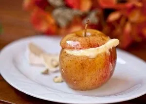 Яблука запечені в духовці з цукром, з сиром, з медом, кулінарочка - рецепти страв і домашня (цукром) Яблука запечені в духовці з цукром, з сиром, з медом, кулінарочка - рецепти страв і домашня
