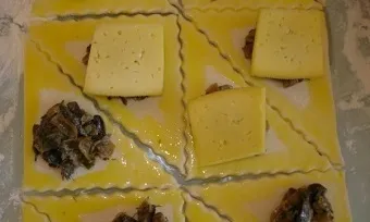 Закусочні конвертики з грибами (грибами) Закусочні конвертики з грибами