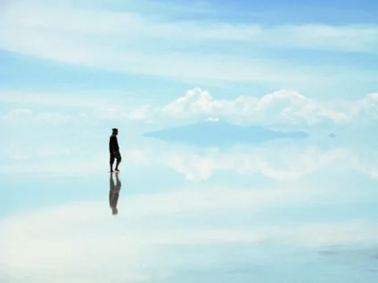 Дзеркало землі - озеро salar de uyuni (землі) Дзеркало землі - озеро salar de uyuni