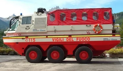 10 Машин, які вміють літати і плавати (які) 10 Машин, які вміють літати і плавати