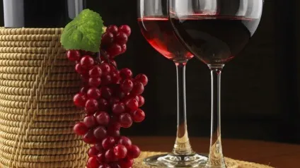 9 Продуктів, які допоможуть впоратися з сезонною алергією (впоратися з алергією) 9 Продуктів, які допоможуть впоратися з сезонною алергією