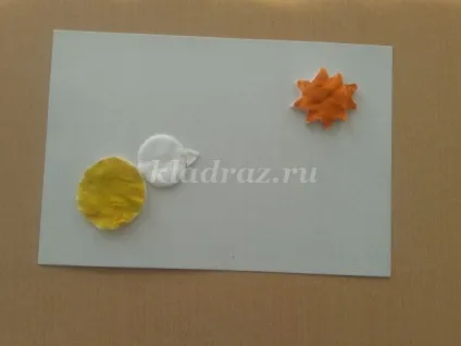 Аплікація з ватних дисків для дітей 3 років курчата