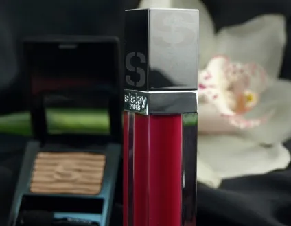 Be butterfly глянсова зливу з sisley phyto lip gloss 9 plum (butterfly) Be butterfly глянсова зливу з sisley phyto lip gloss 9 plum