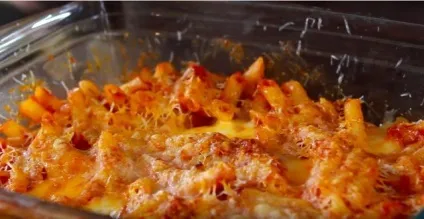 Запіканка з макаронів з сиром і смачним соусом для макаронів (смачним) Запіканка з макаронів з сиром і смачним соусом для макаронів