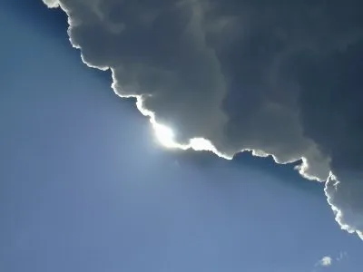 Болить ліве око і ліва сторона голови