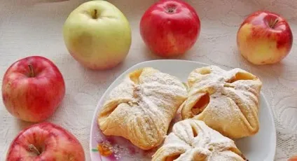 Булочки з листкового тіста з яблуками, з сиром і варенням (булочки) Булочки з листкового тіста з яблуками, з сиром і варенням