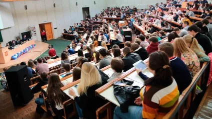 Чим відрізняється школа від вузу (курси) Чим відрізняється школа від вузу