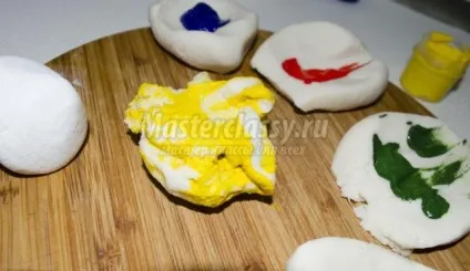 Кольорове солоне тісто своїми руками (кольорове) Кольорове солоне тісто своїми руками
