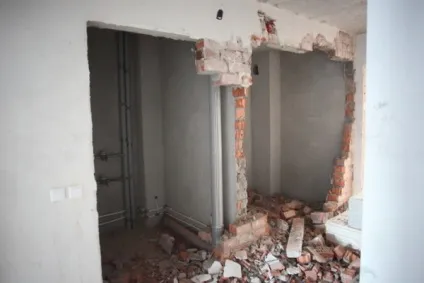 Демонтаж стін знесення старих конструкцій своїми руками, фото і відео (своїми) Демонтаж стін знесення старих конструкцій своїми руками, фото і відео