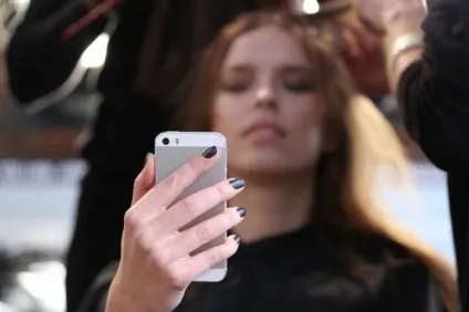 Fashion секрети фотогенічність 5 помилок, які заважають нам добре виглядати на фото, кращі (помилок) Fashion секрети фотогенічність 5 помилок, які заважають нам добре виглядати на фото, кращі