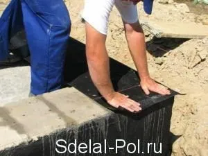 Гідроізоляція цоколя зсередини і зовні своїми руками - легка справа (своїми) Гідроізоляція цоколя зсередини і зовні своїми руками - легка справа