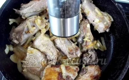 Смажені свинячі реберця рецепт з покроковими фото (свинячі реберця на сковорідці) Смажені свинячі реберця рецепт з покроковими фото
