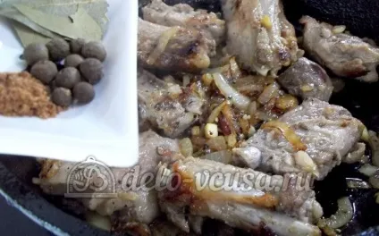 Смажені свинячі реберця рецепт з покроковими фото (смажені свинячі реберця) Смажені свинячі реберця рецепт з покроковими фото