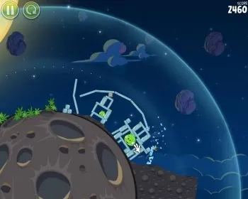 Грати в angry birds space