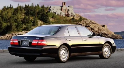 Infiniti історія бренду