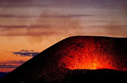 Виверження лави, фото новини (лави) Виверження лави, фото новини