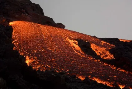 Виверження лави, фото новини (лави) Виверження лави, фото новини