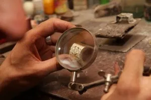 Як перевіряють золото в ломбарді (ломбарді) Як перевіряють золото в ломбарді